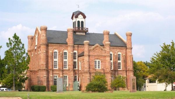 Xecutive Inn and Suites image 20